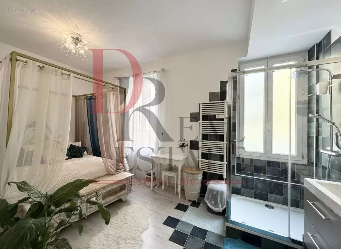 Appartement à BEAUSOLEIL