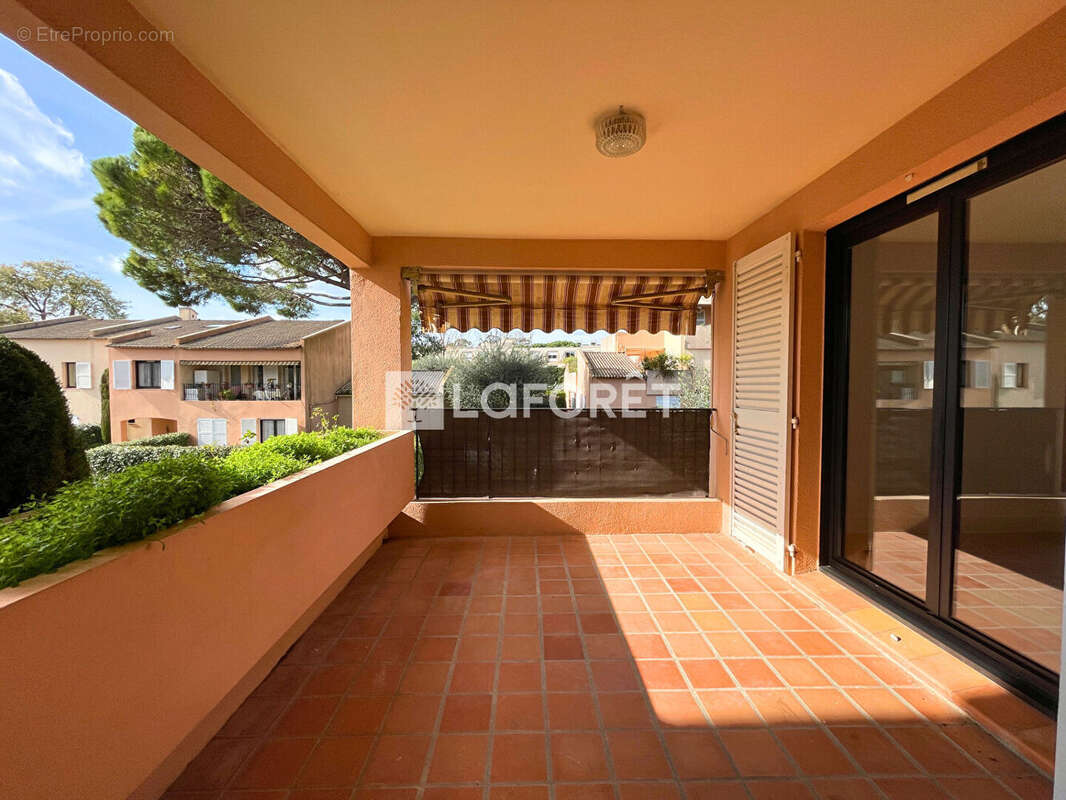 Appartement à MOUGINS