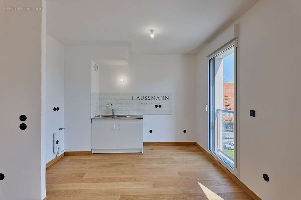 Appartement à PARIS-17E