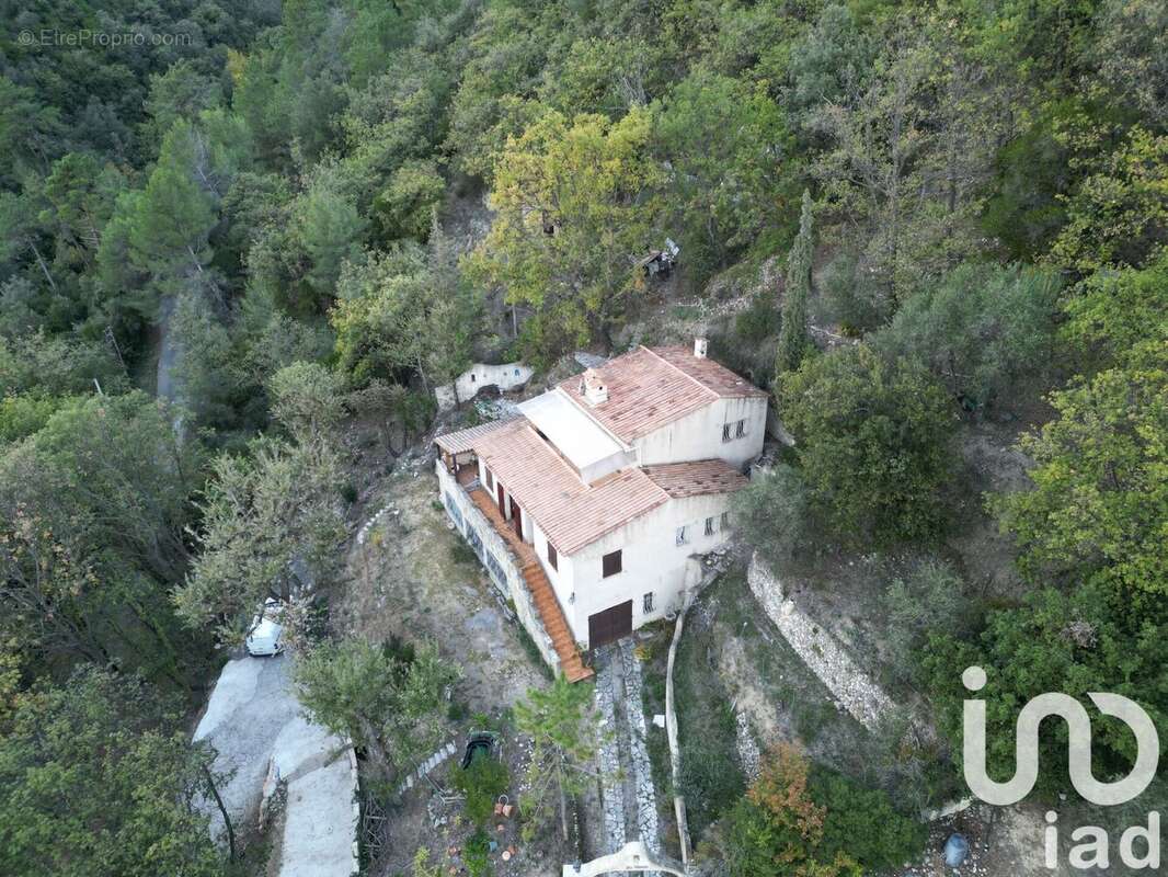 Photo 5 - Maison à LA ROQUETTE-SUR-VAR