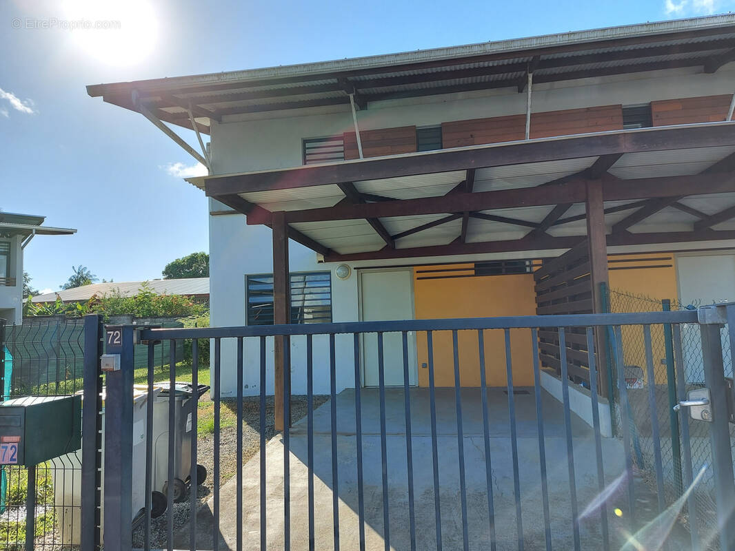 Maison à REMIRE-MONTJOLY