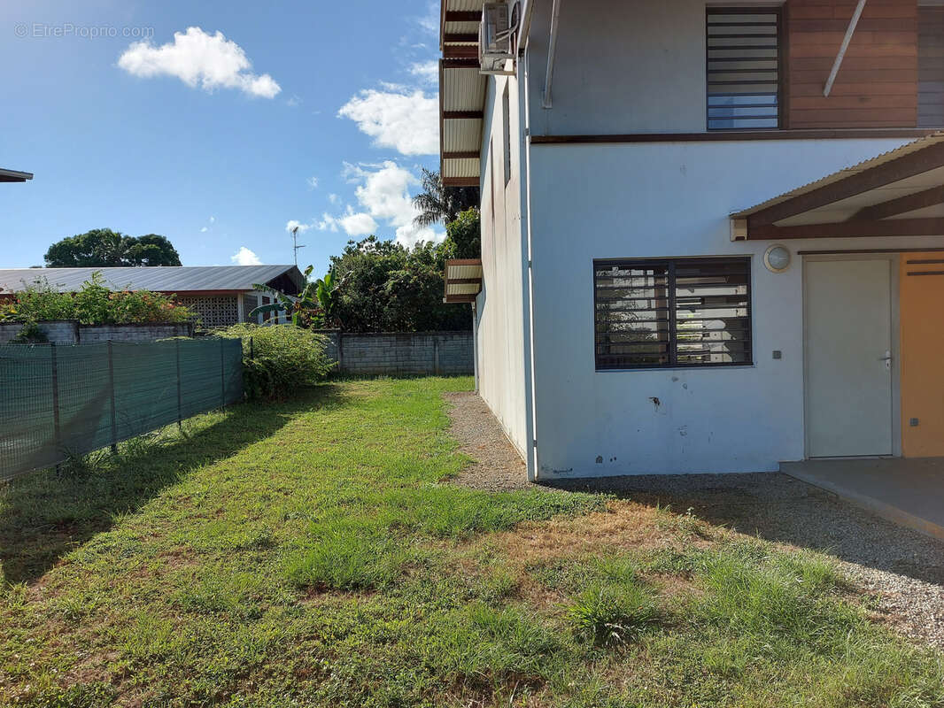 Maison à REMIRE-MONTJOLY