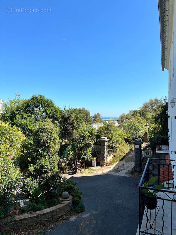 Appartement à HYERES