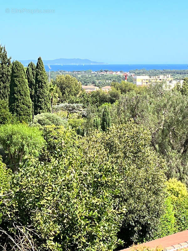 Appartement à HYERES