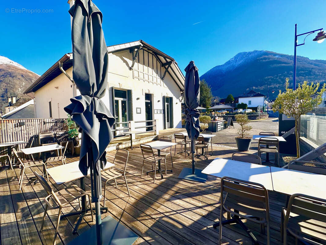 Commerce à PIERREFITTE-NESTALAS