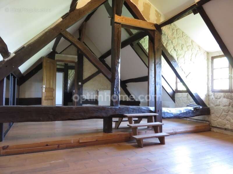 Maison à MARCILLY-LA-CAMPAGNE