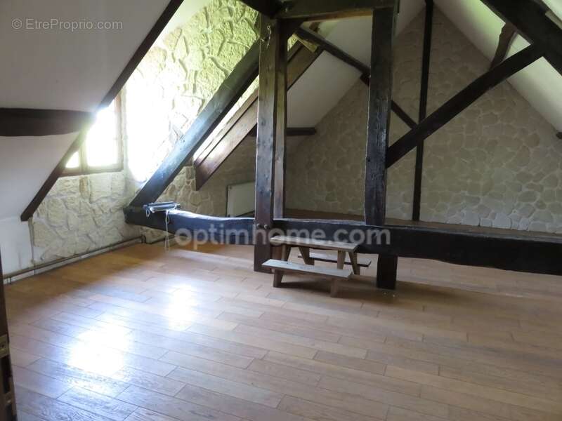 Maison à MARCILLY-LA-CAMPAGNE