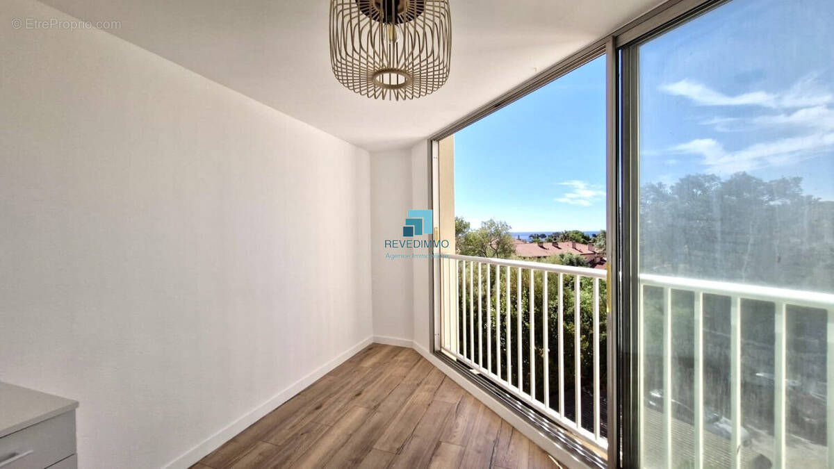 Appartement à FREJUS