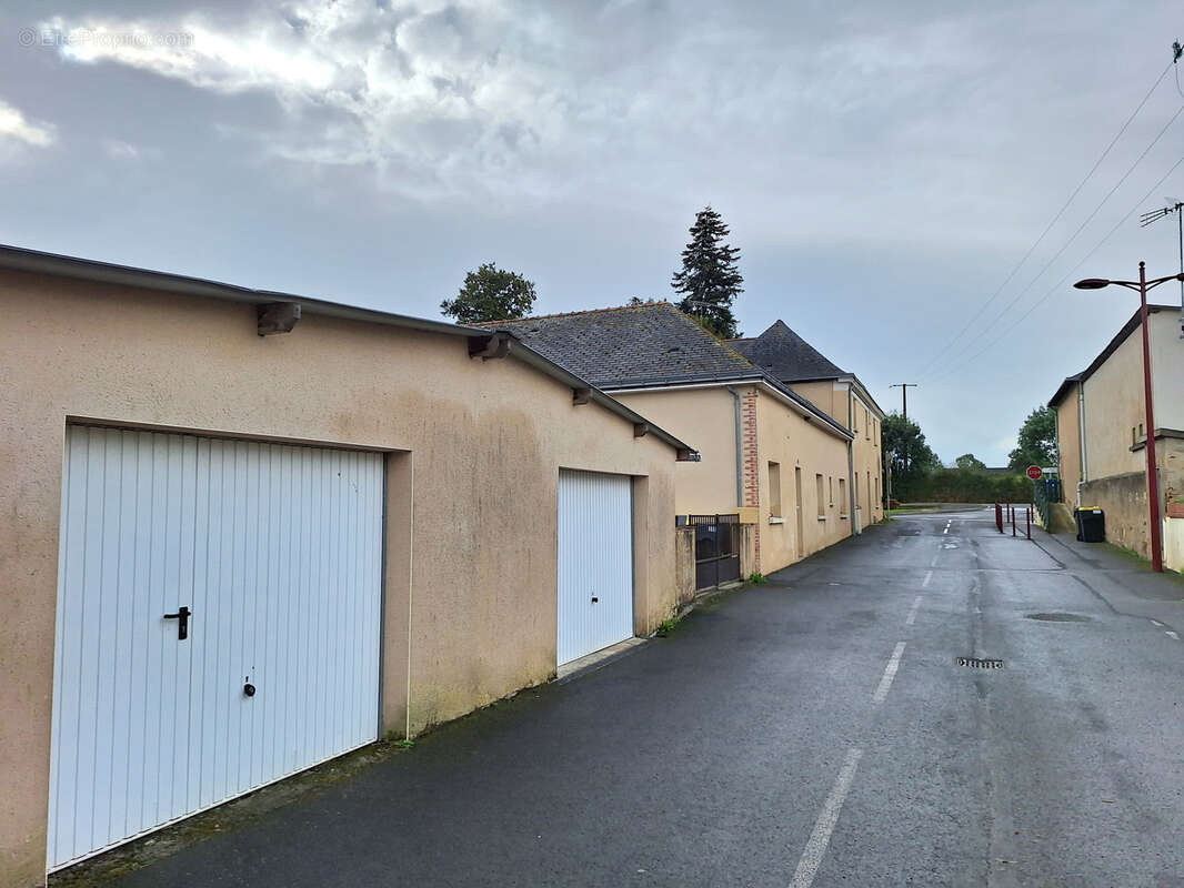 Appartement à LA CORNUAILLE