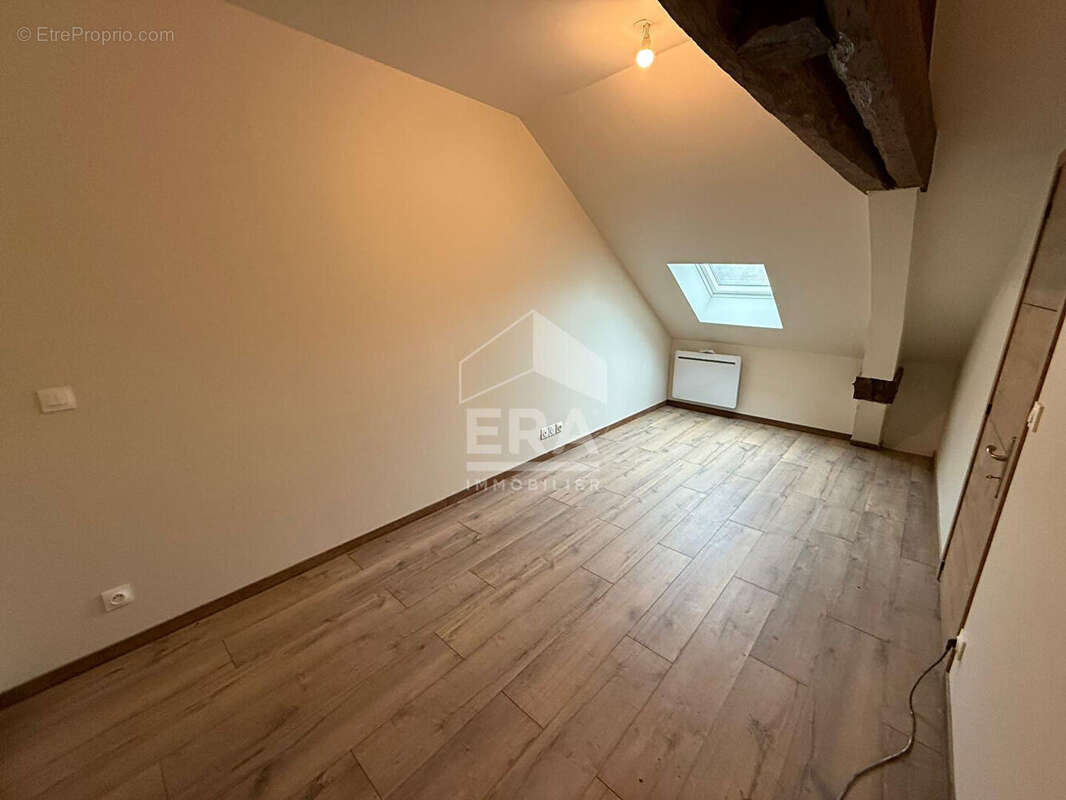 Appartement à BRIE-COMTE-ROBERT