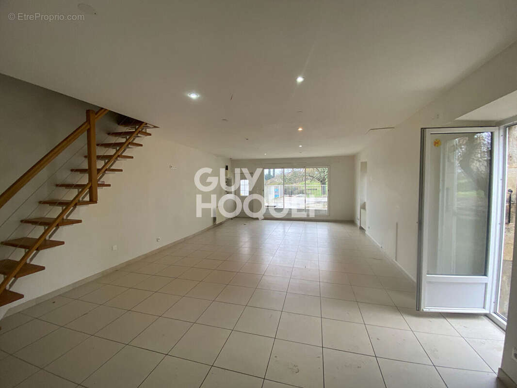 Maison à LACHAPELLE-SOUS-AUBENAS