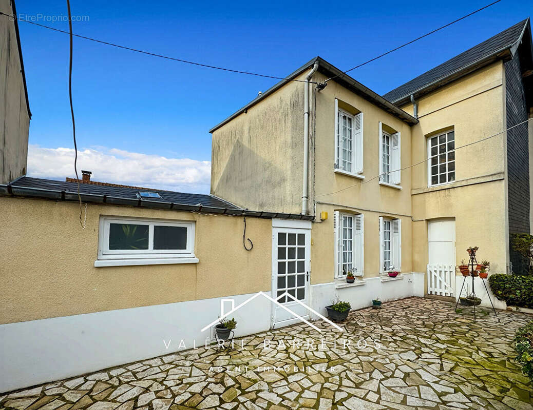 Maison à CAUDEBEC-LES-ELBEUF