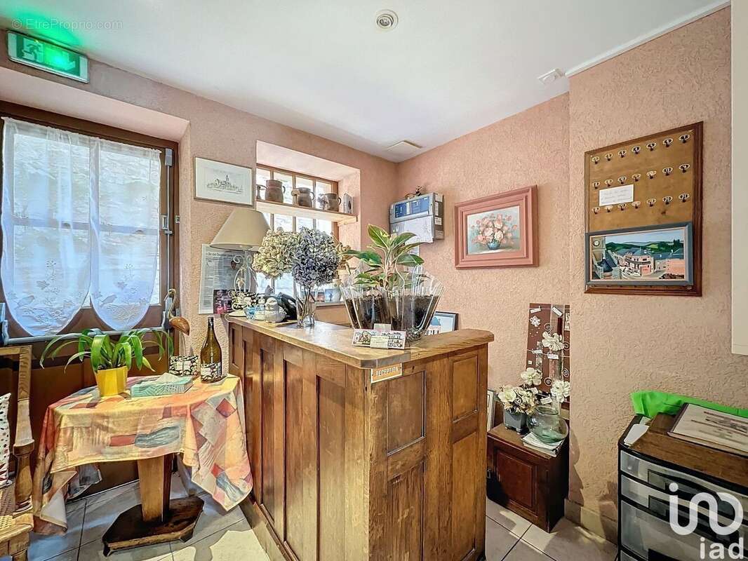 Photo 9 - Commerce à QUARRE-LES-TOMBES