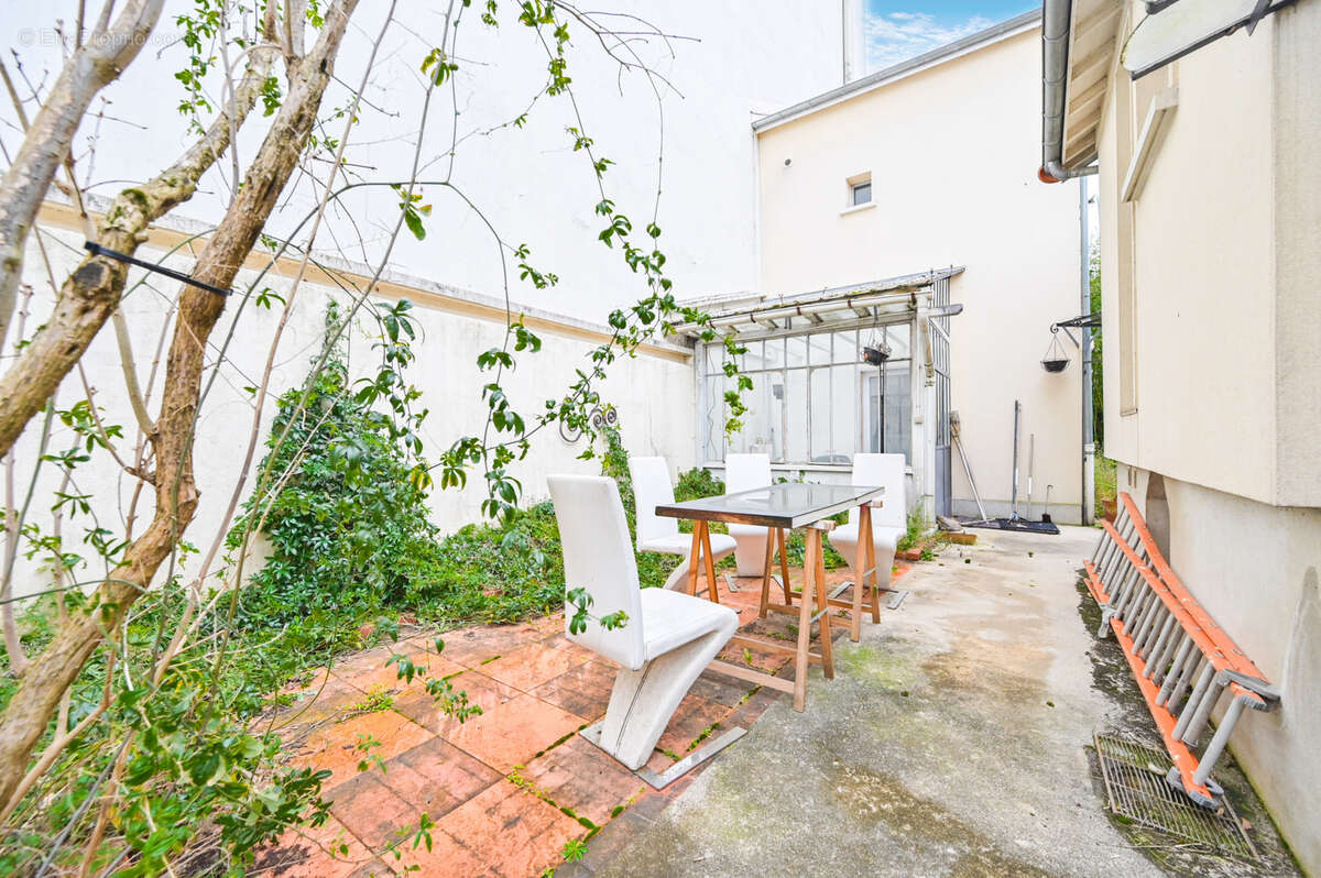 Maison à SAINT-MAUR-DES-FOSSES