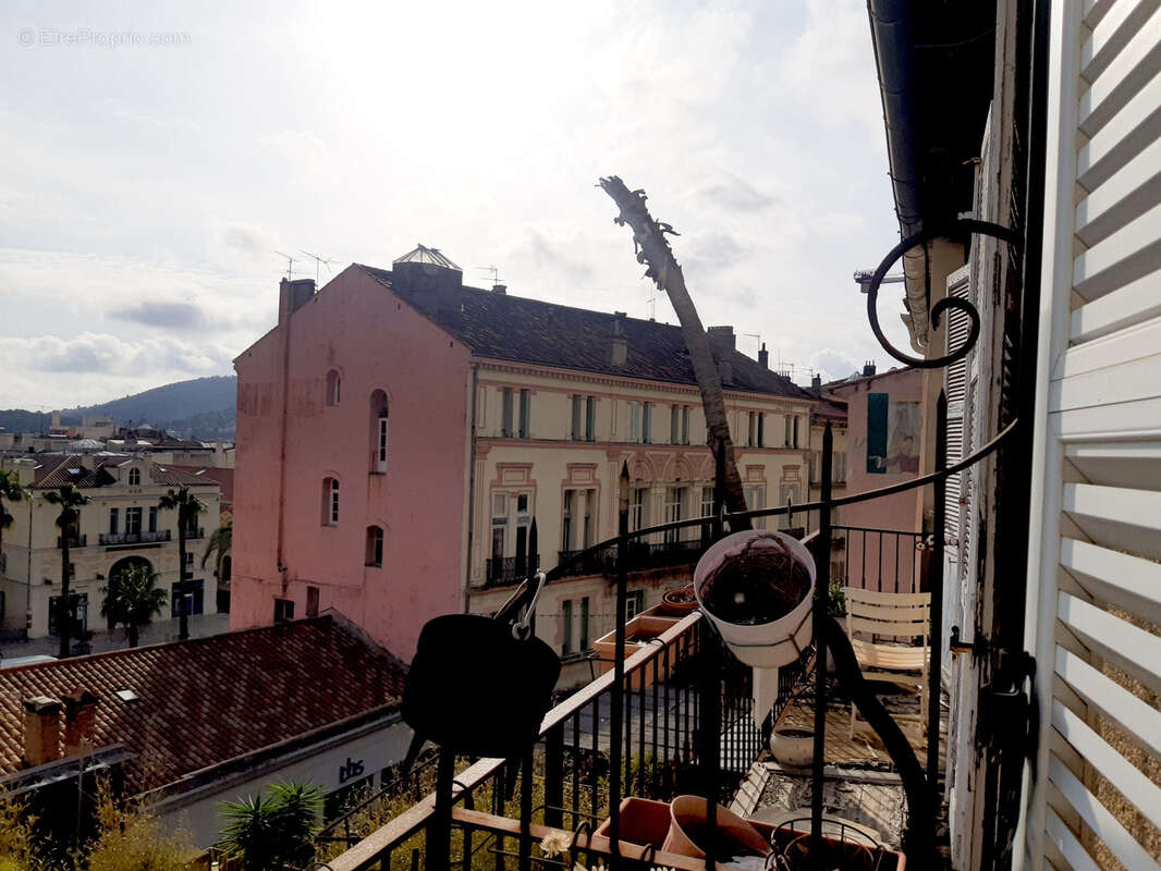 Appartement à HYERES