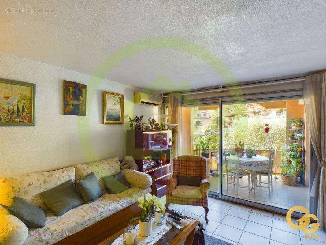 Appartement à THEOULE-SUR-MER