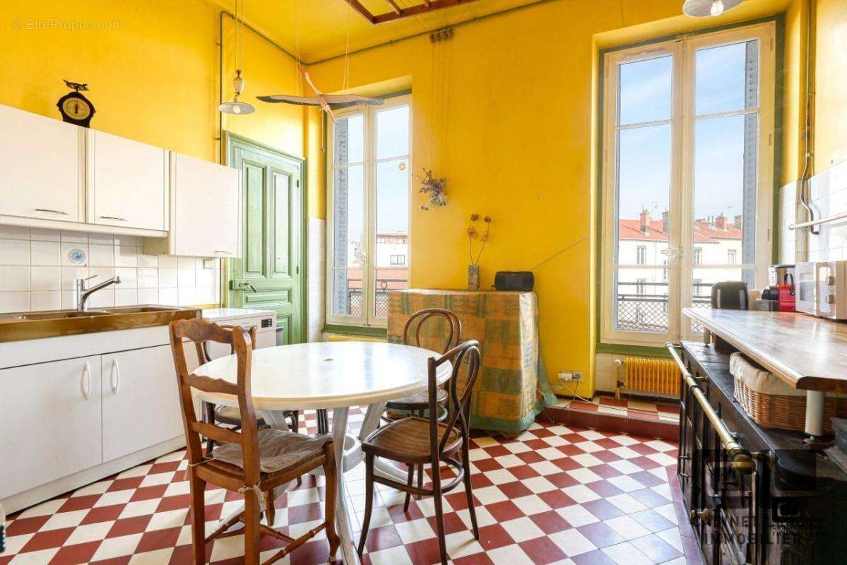 Appartement à LYON-9E