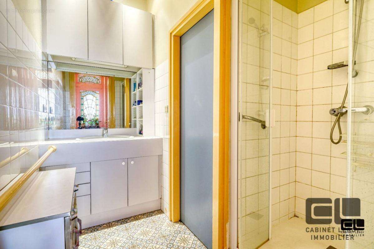 Appartement à LYON-9E