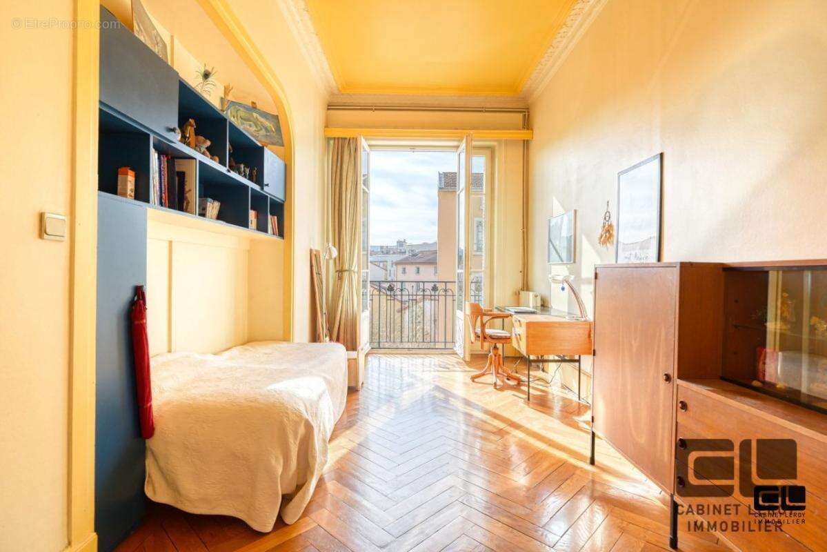 Appartement à LYON-9E