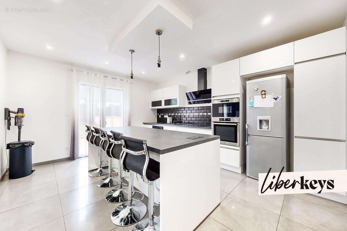 Maison à SAINT-MATHURIN-SUR-LOIRE