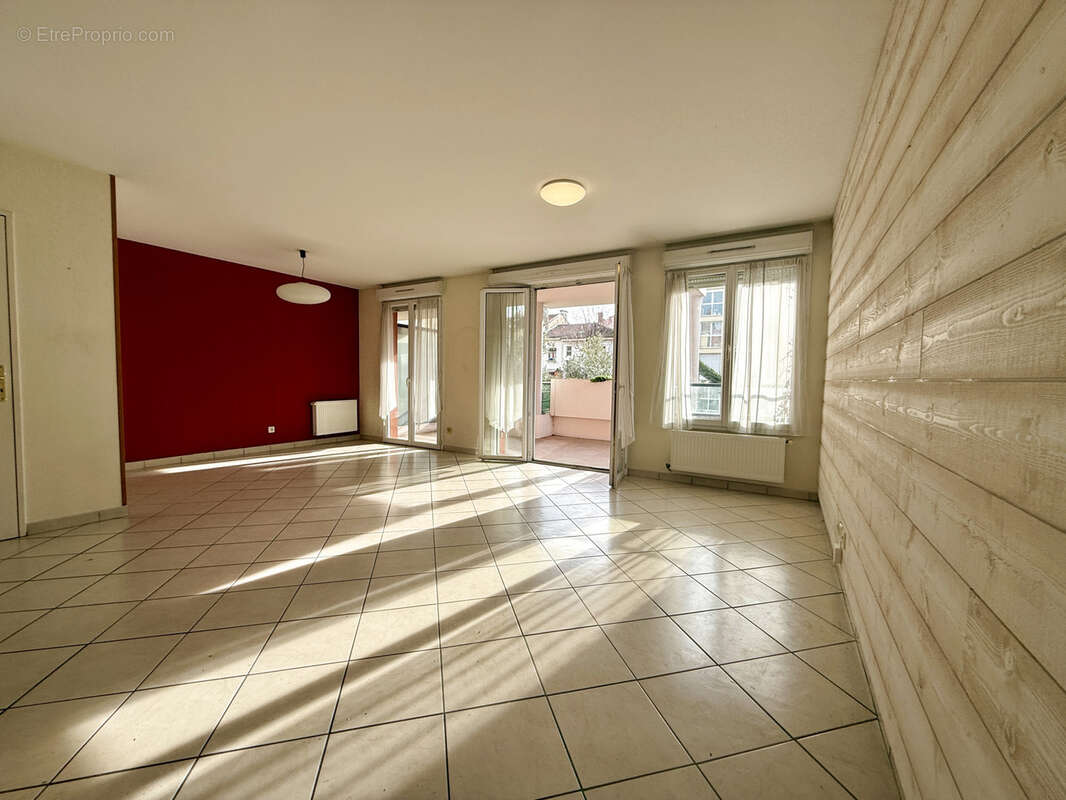 Appartement à OULLINS