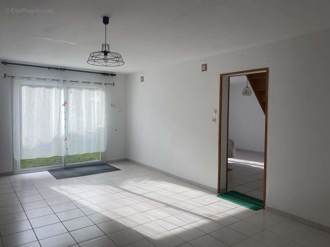 Maison à POIX-DE-PICARDIE