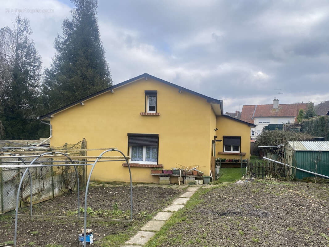 Maison à POIX-DE-PICARDIE