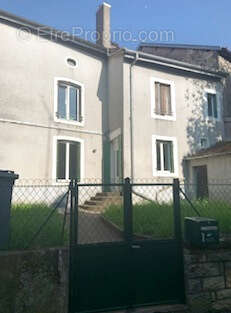 Appartement à LAMARCHE