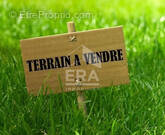 Terrain à SAINT-PIERRE-DU-PERRAY