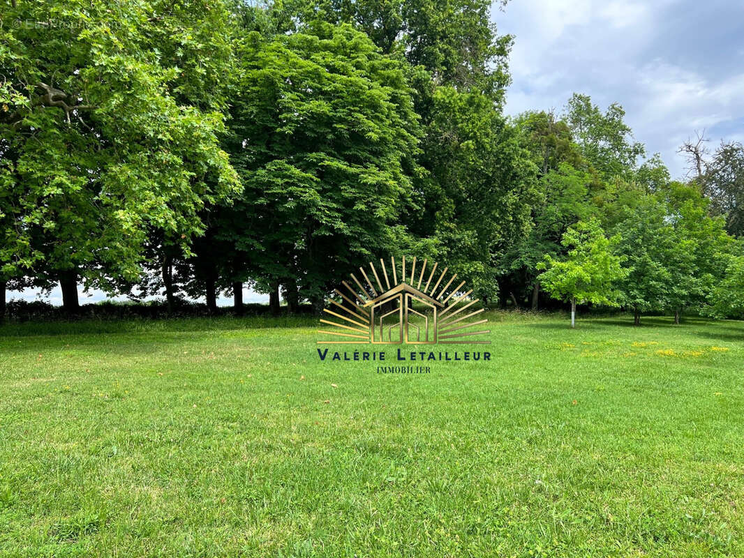 Terrain à POMPIGNAC