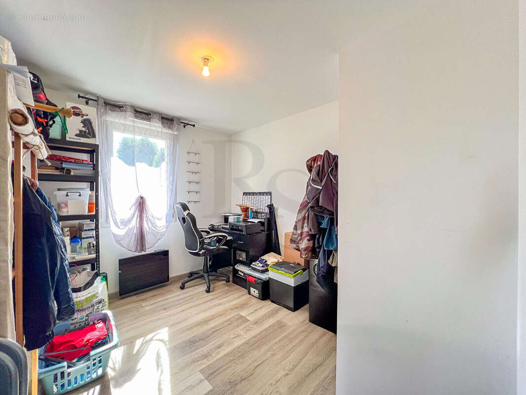 Maison à SAINT-PIERRE-DU-REGARD