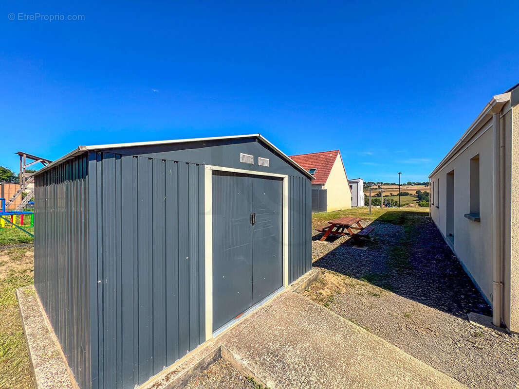 Maison à SAINT-PIERRE-DU-REGARD