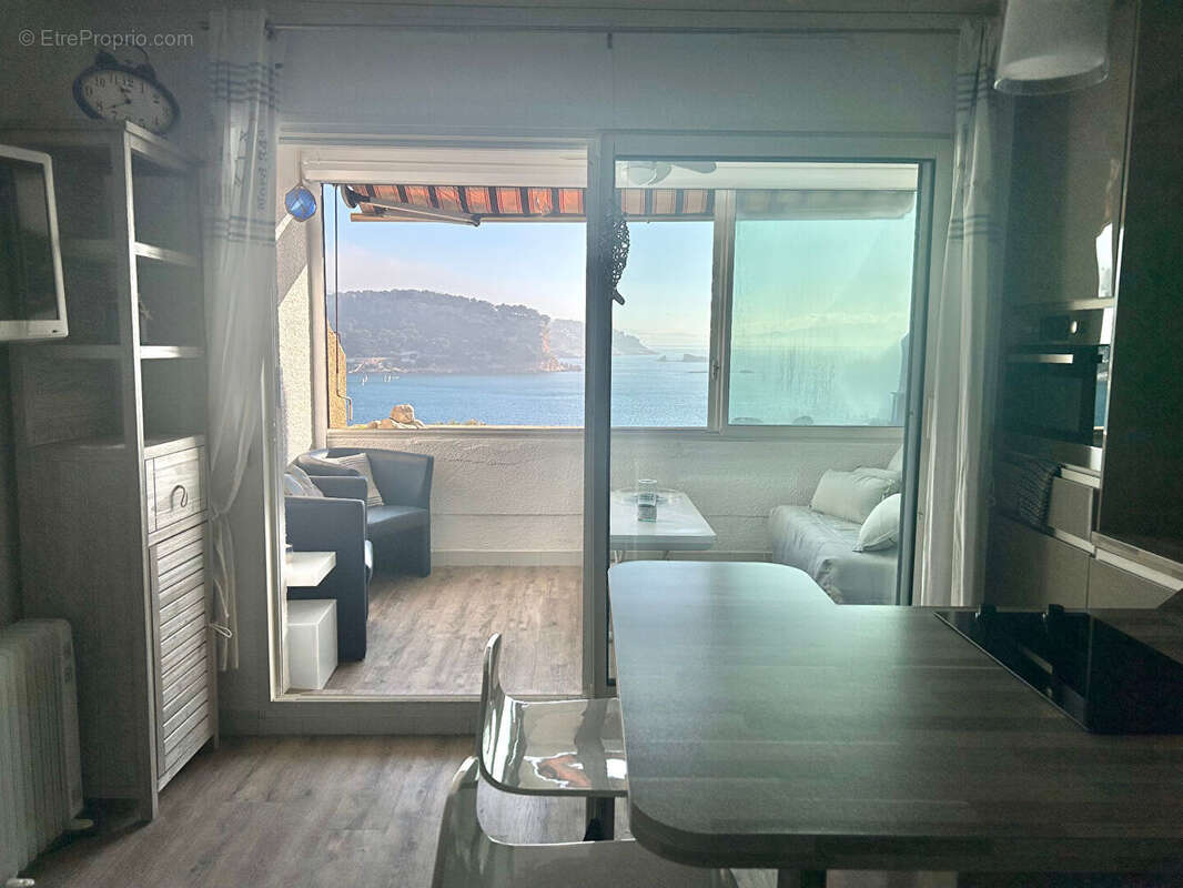 Appartement à CARRY-LE-ROUET