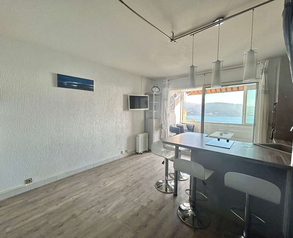 Appartement à CARRY-LE-ROUET