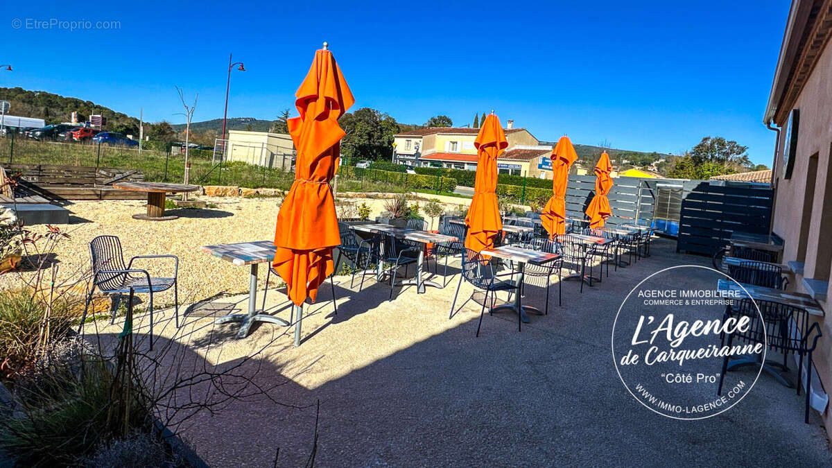 Commerce à GAREOULT