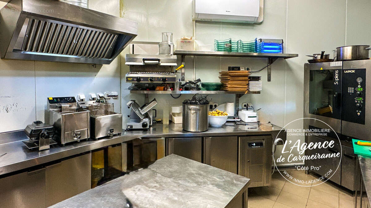 Commerce à GAREOULT