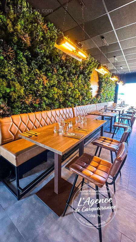 Commerce à GAREOULT