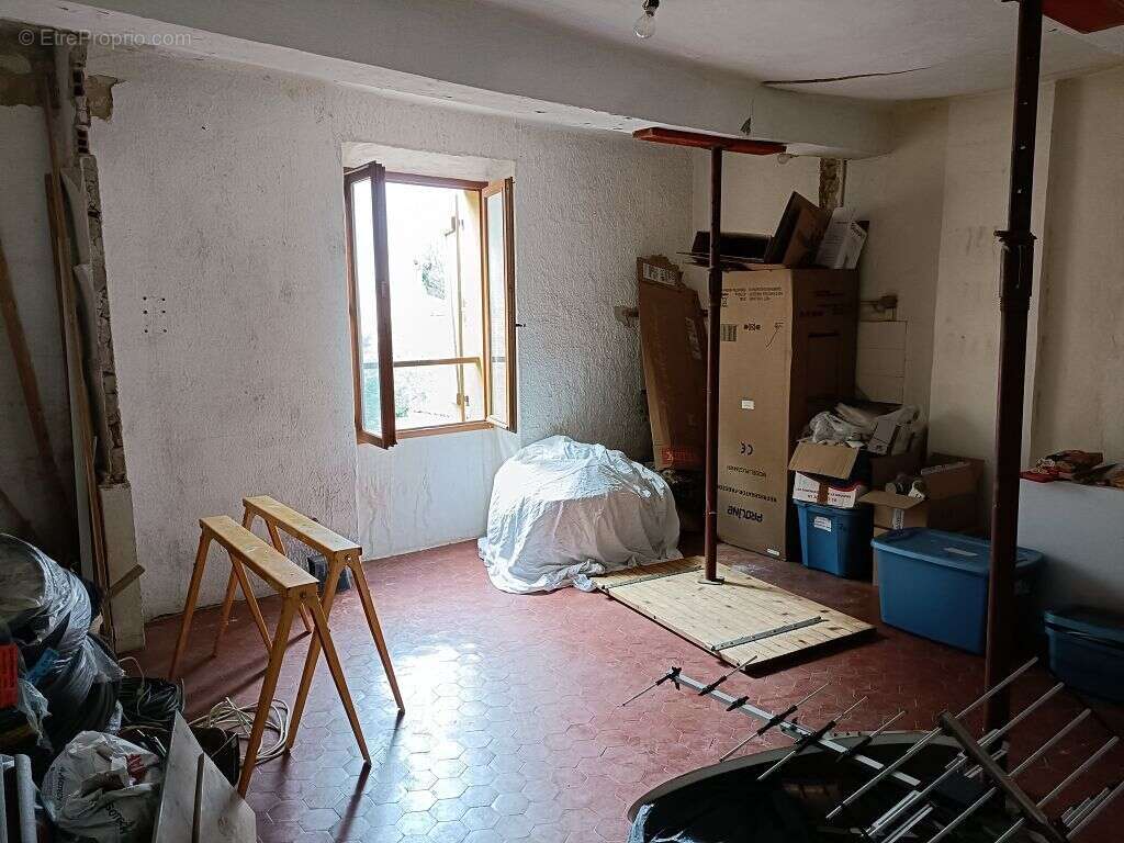 Appartement à SILLANS-LA-CASCADE