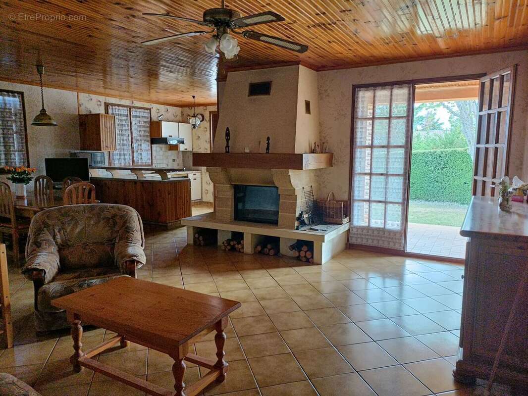 Maison à MOISSAC-BELLEVUE