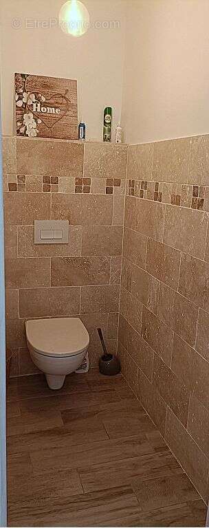 Maison à FOX-AMPHOUX