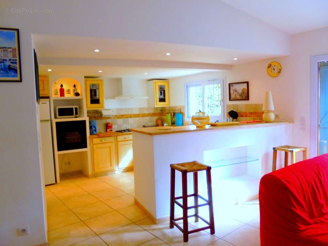 Maison à ENTRECASTEAUX