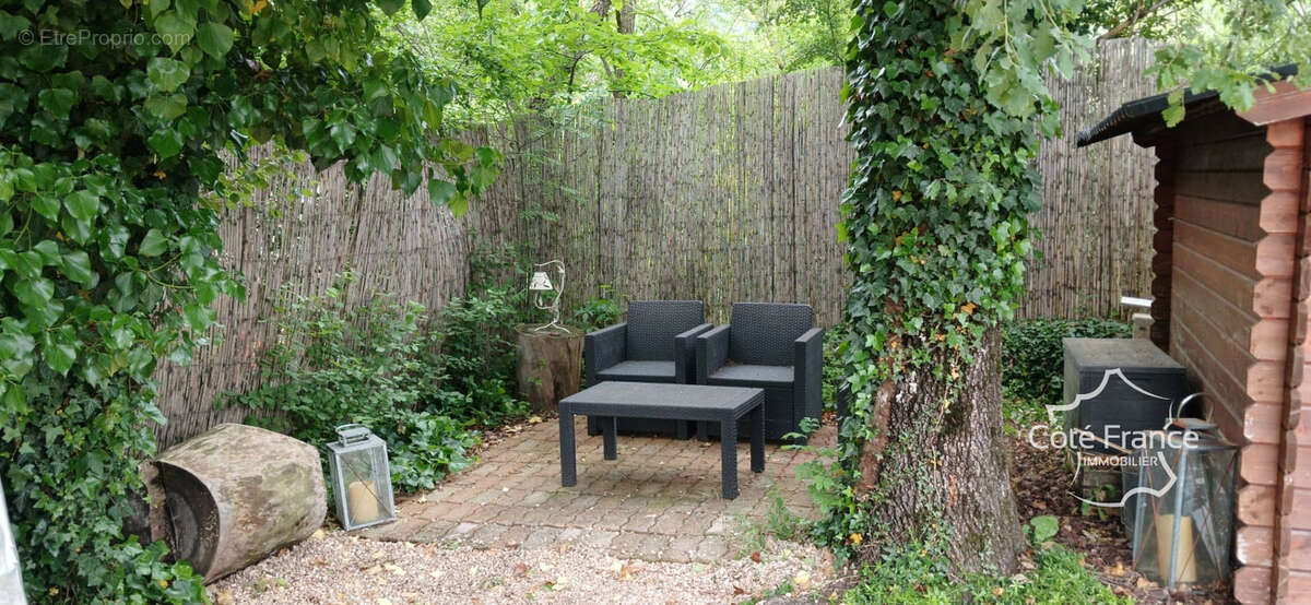 Maison à MOLIERES-SUR-CEZE