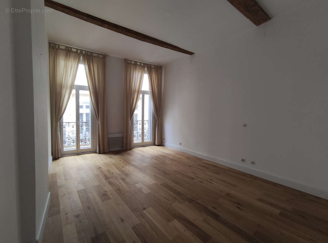 Appartement à BEZIERS