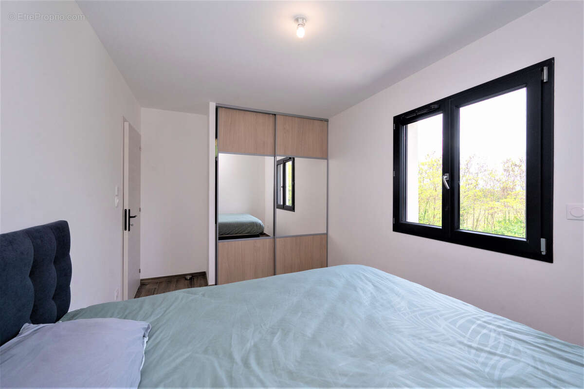 Maison à ROMANS-SUR-ISERE