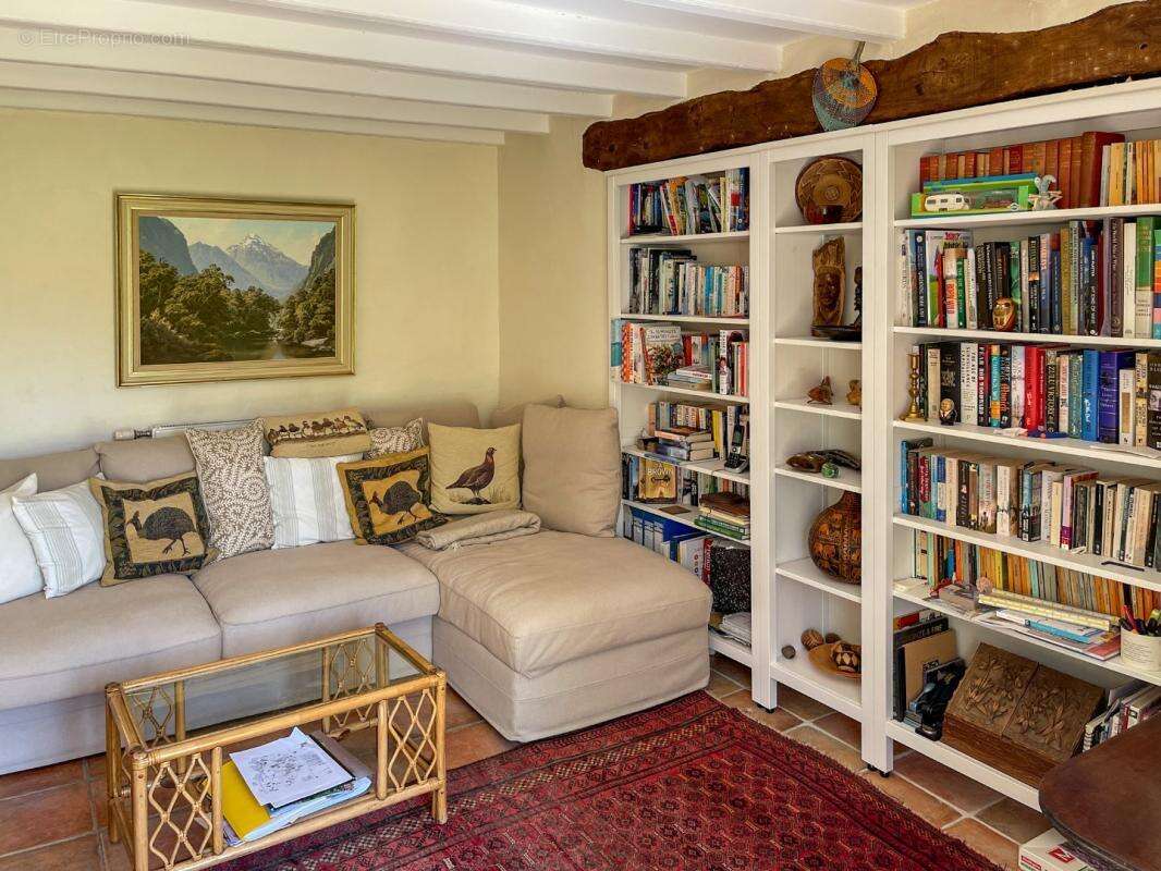 Maison à VIC-FEZENSAC