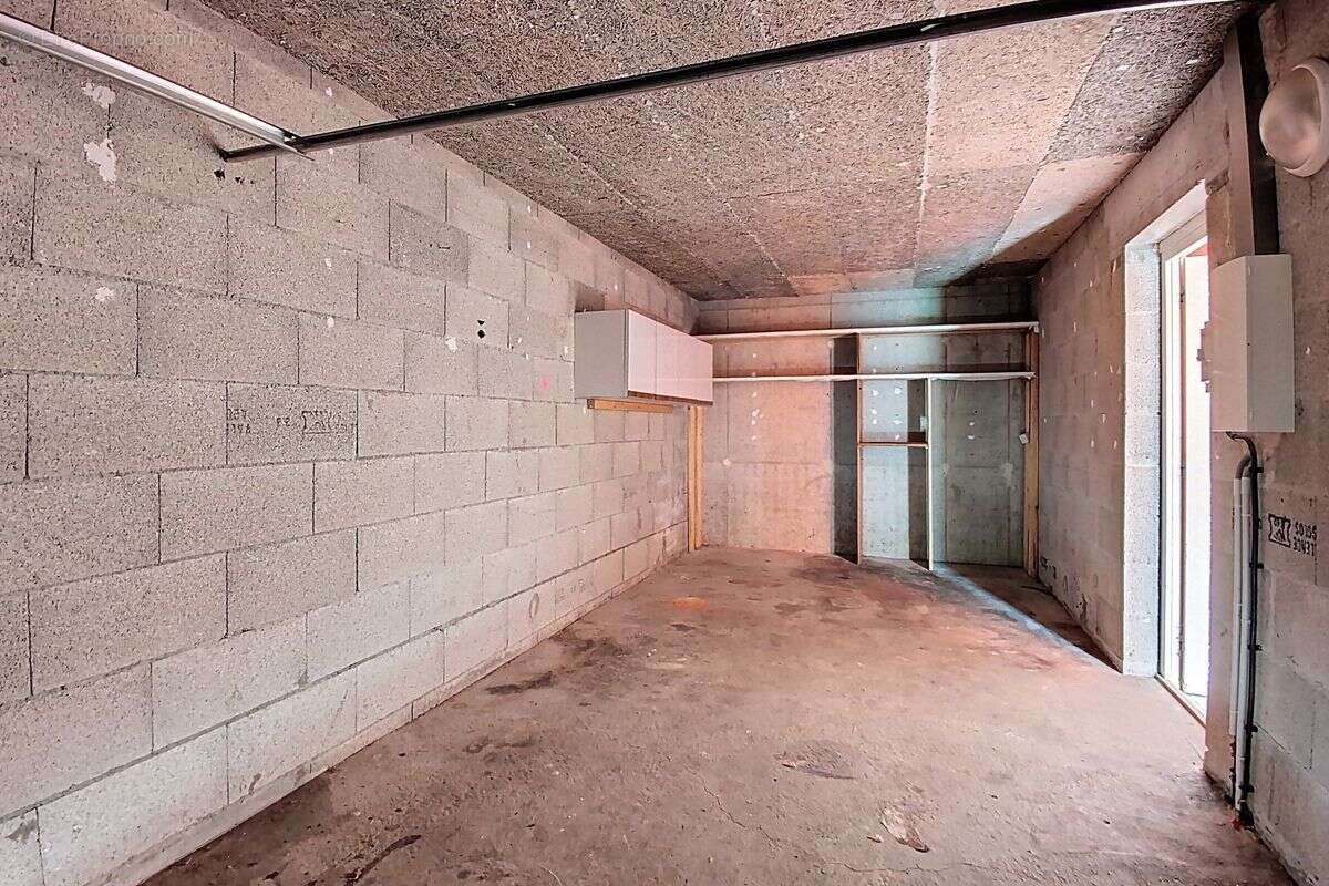 Maison à LES HALLES