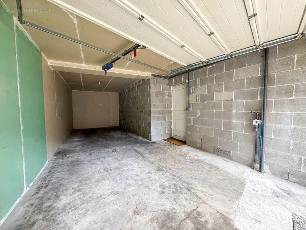 Maison à LE PEAGE-DE-ROUSSILLON