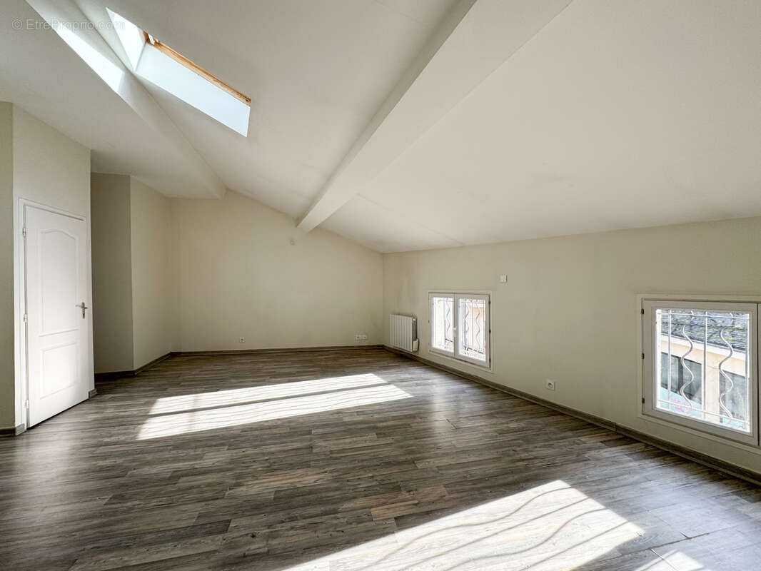 Maison à LE PEAGE-DE-ROUSSILLON