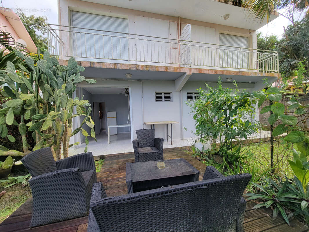 Appartement à LES TROIS-ILETS