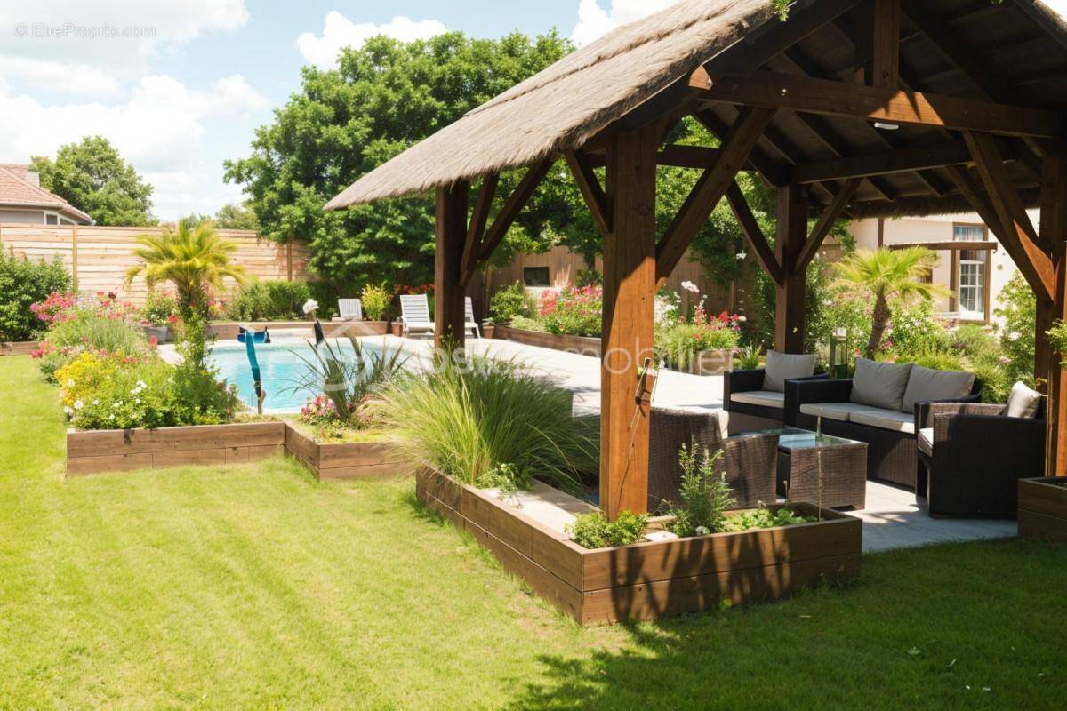 Maison à MONTPON-MENESTEROL